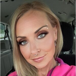 Meet your Posher, Christine